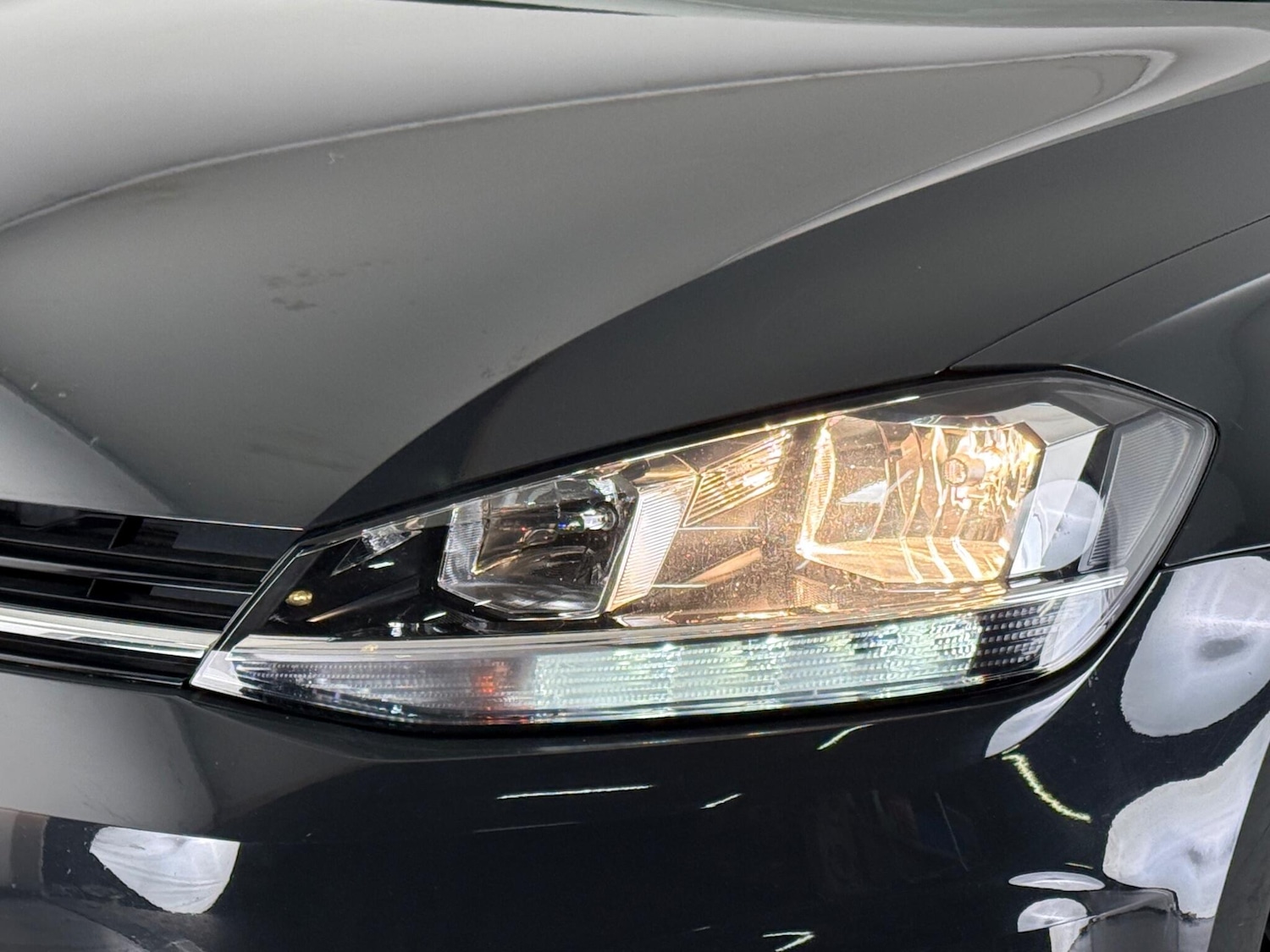 Used Volkswagen Golf 2017 for sale - 76752801: Photo 8