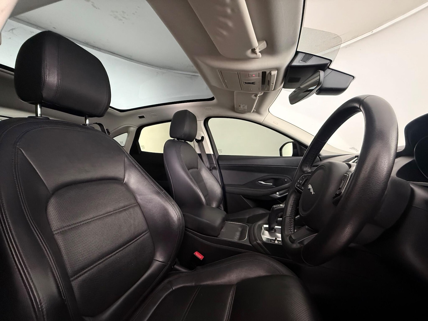 Used Jaguar E-Pace 2019 for sale - 77246399: Photo 11