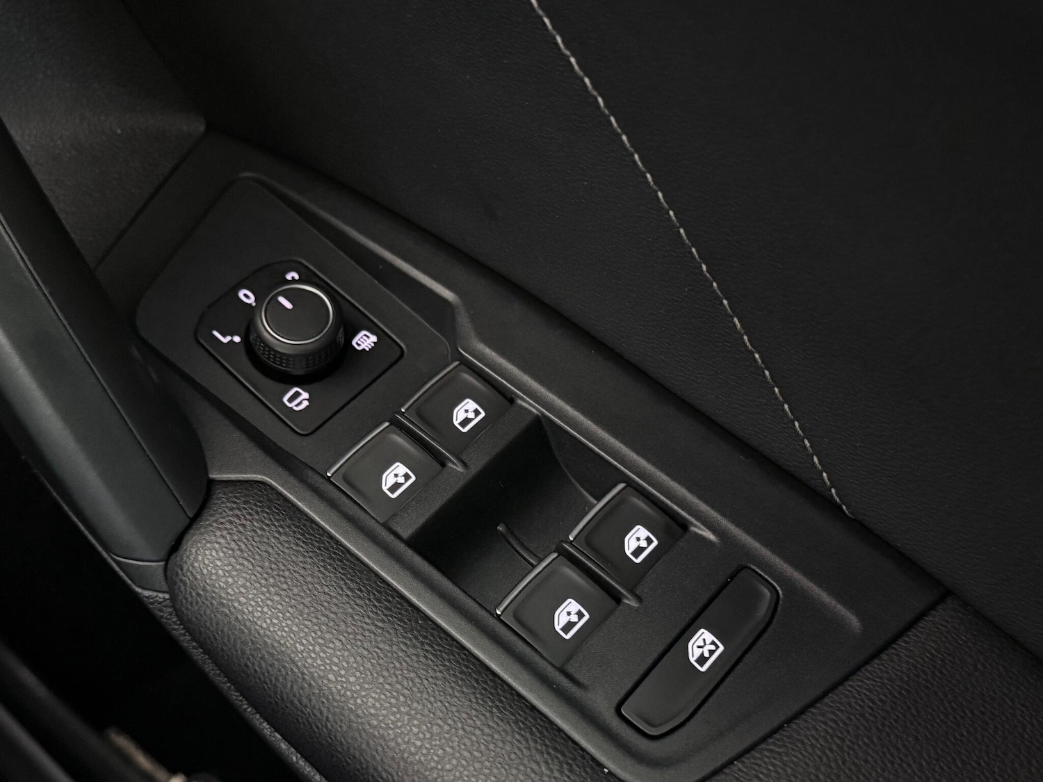 Used Volkswagen Tiguan 2019 for sale - 77243308: Photo 37