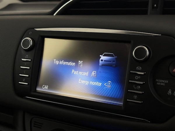 Used Toyota Yaris 2019 for sale - 76279641: Photo 32