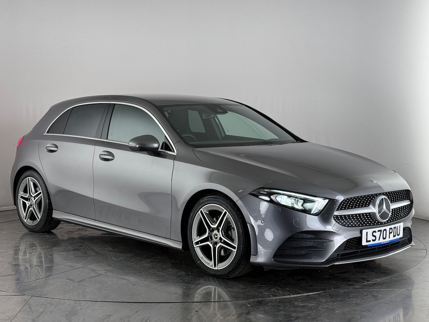 Used Mercedes-Benz A-Class 2020 for sale - 76466847: Photo 1