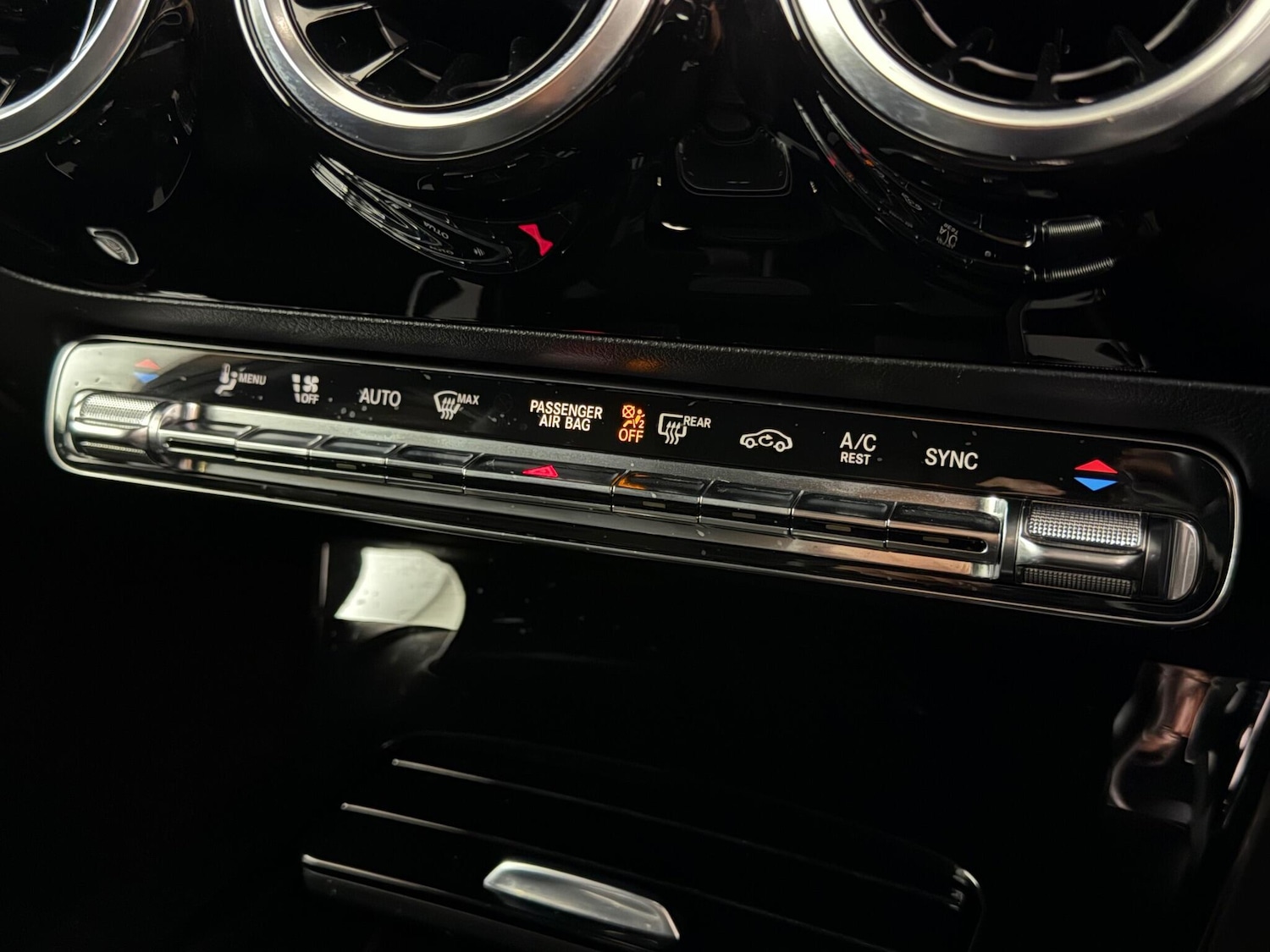 Used Mercedes-Benz A-Class 2020 for sale - 76466847: Photo 36