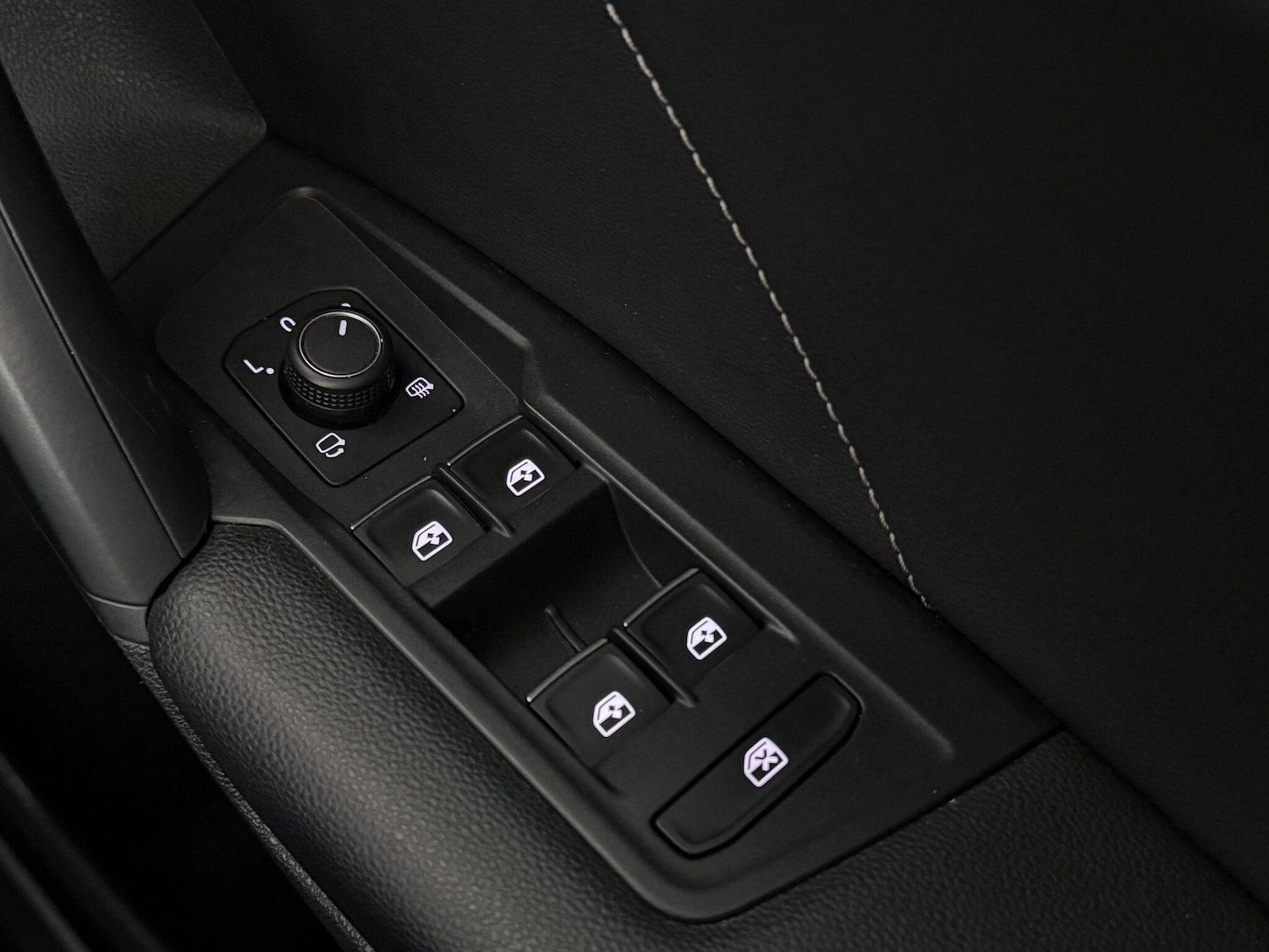 Used Volkswagen Tiguan 2020 for sale - 77216920: Photo 23