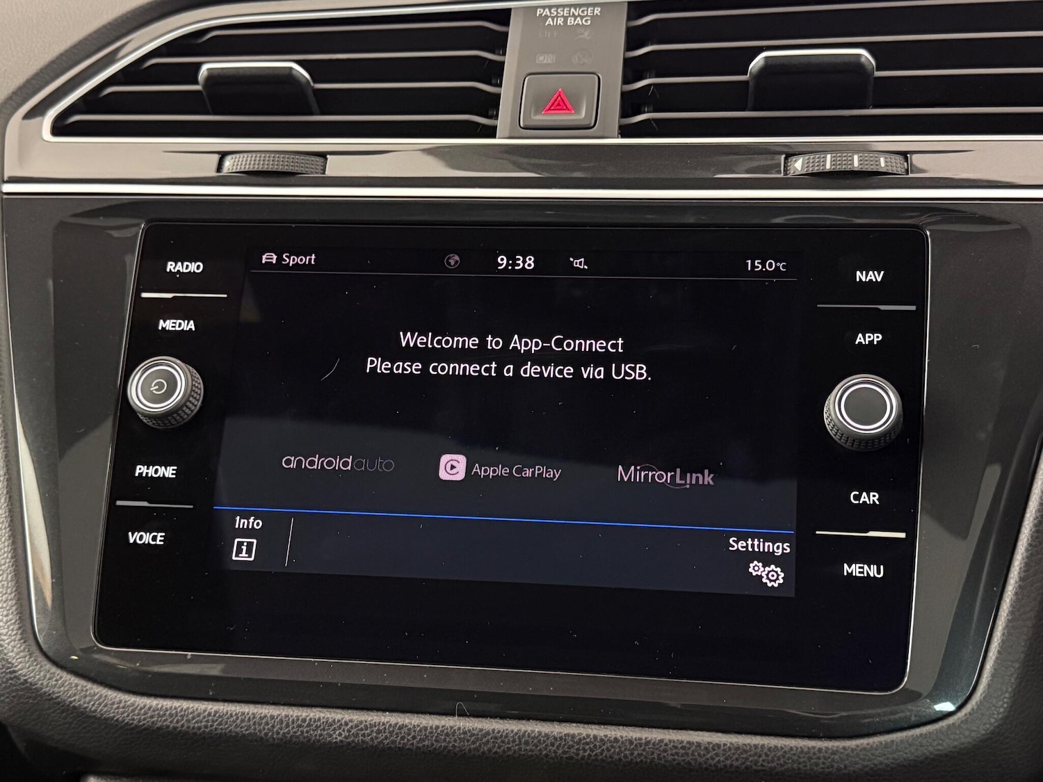 Used Volkswagen Tiguan 2020 for sale - 77216920: Photo 31