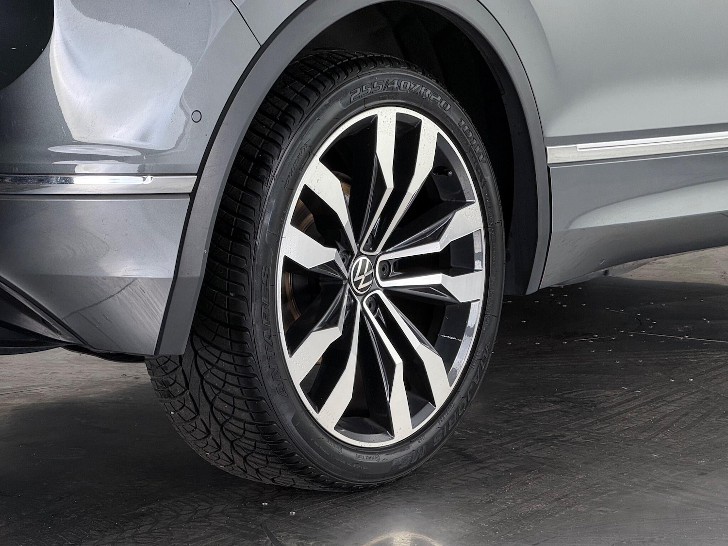 Used Volkswagen Tiguan 2020 for sale - 77216920: Photo 9