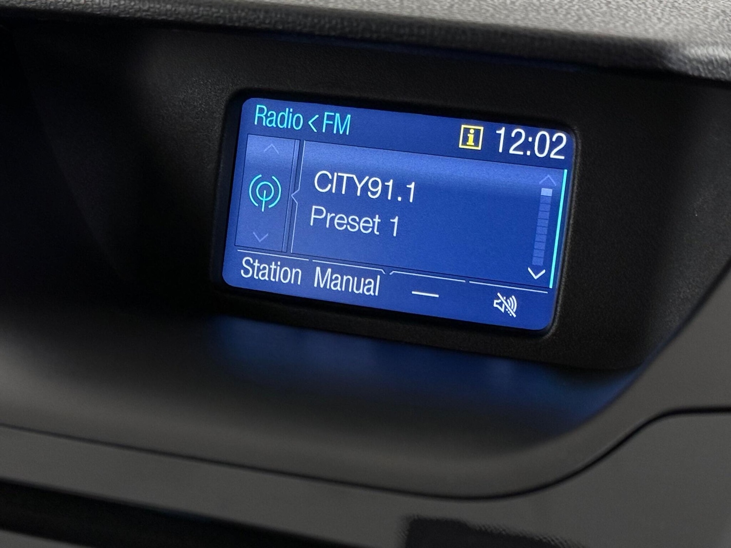 Used Ford Ecosport 2016 for sale - 77247012: Photo 24