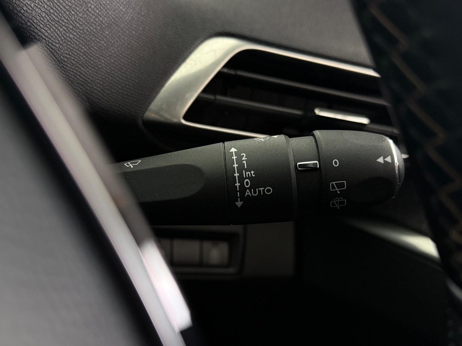 Used Peugeot 5008 2020 for sale - 77182822: Photo 22