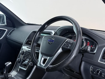 Used Volvo XC60 2015 for sale - 79013262: Photo