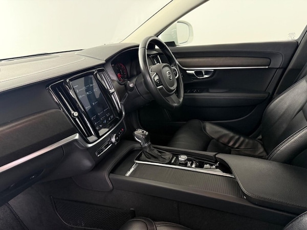 Used Volvo V90 Cross Country 2018 for sale - 75727583: Photo 17