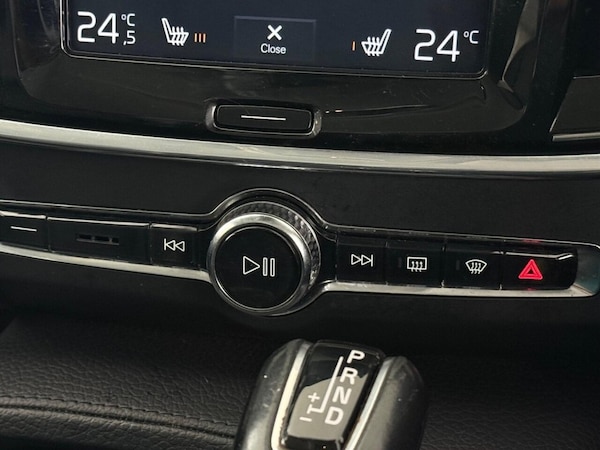 Used Volvo V90 Cross Country 2018 for sale - 75727583: Photo 39