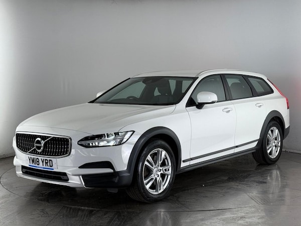 Used Volvo V90 Cross Country 2018 for sale - 75727583: Photo 3