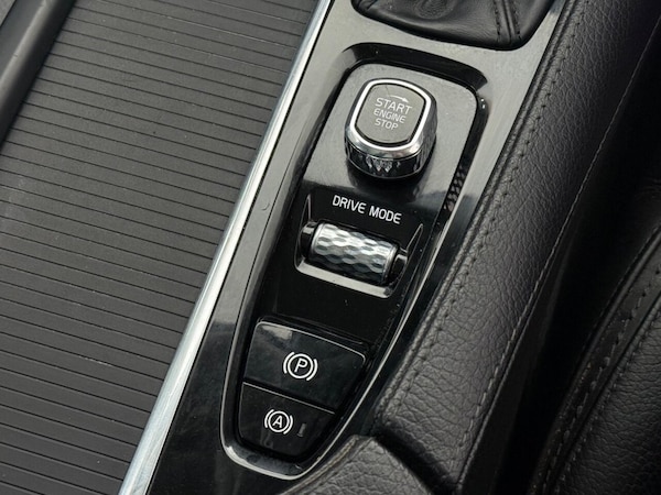 Used Volvo V90 Cross Country 2018 for sale - 75727583: Photo 41