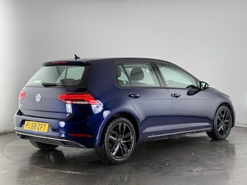 Used Volkswagen Golf 2019 for sale - 77456640: Photo