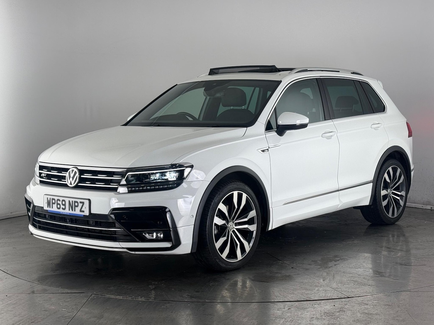 Used Volkswagen Tiguan 2019 for sale - 76467346: Photo 3