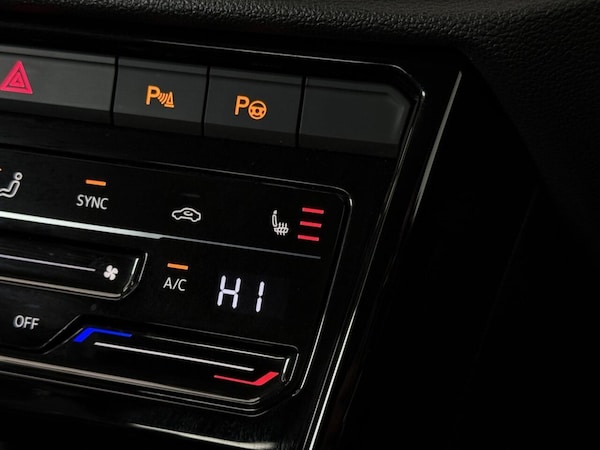 Used Volkswagen T-Roc 2023 for sale - 75073277: Photo 47