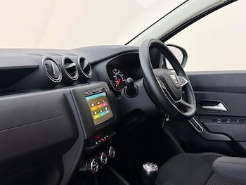 Used Dacia Duster 2019 for sale - 78073339: Photo