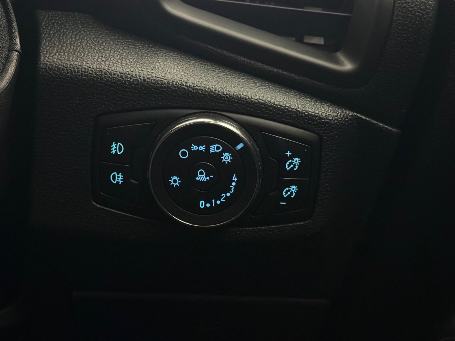 Used Ford Ecosport 2018 for sale - 76467030: Photo 26