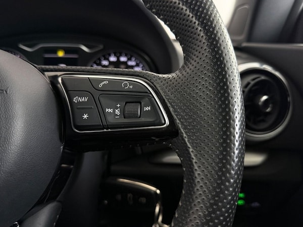 Used Audi A3 Cabriolet 2018 for sale - 76148027: Photo 28