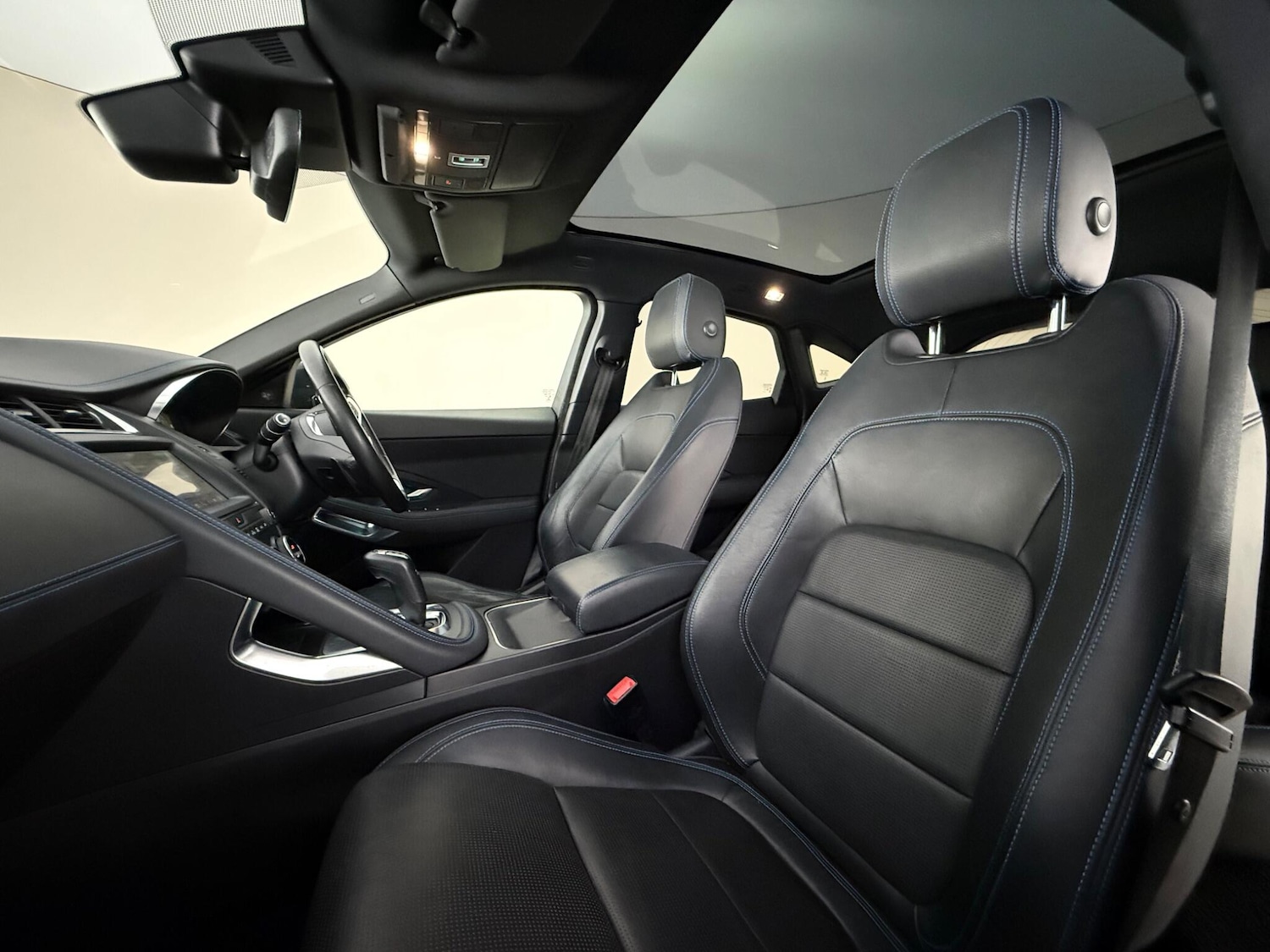 Used Jaguar E-Pace 2018 for sale - 78197340: Photo 14