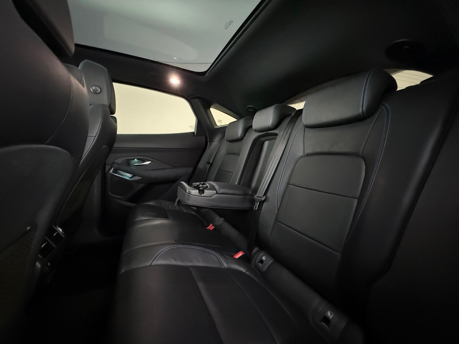 Used Jaguar E-Pace 2018 for sale - 78197340: Photo 16