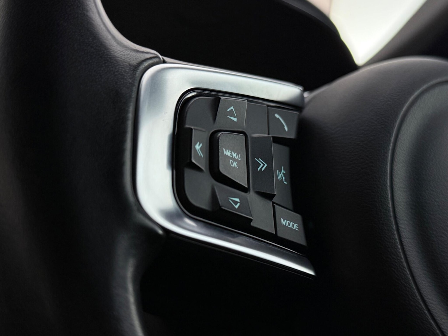 Used Jaguar E-Pace 2018 for sale - 78197340: Photo 21