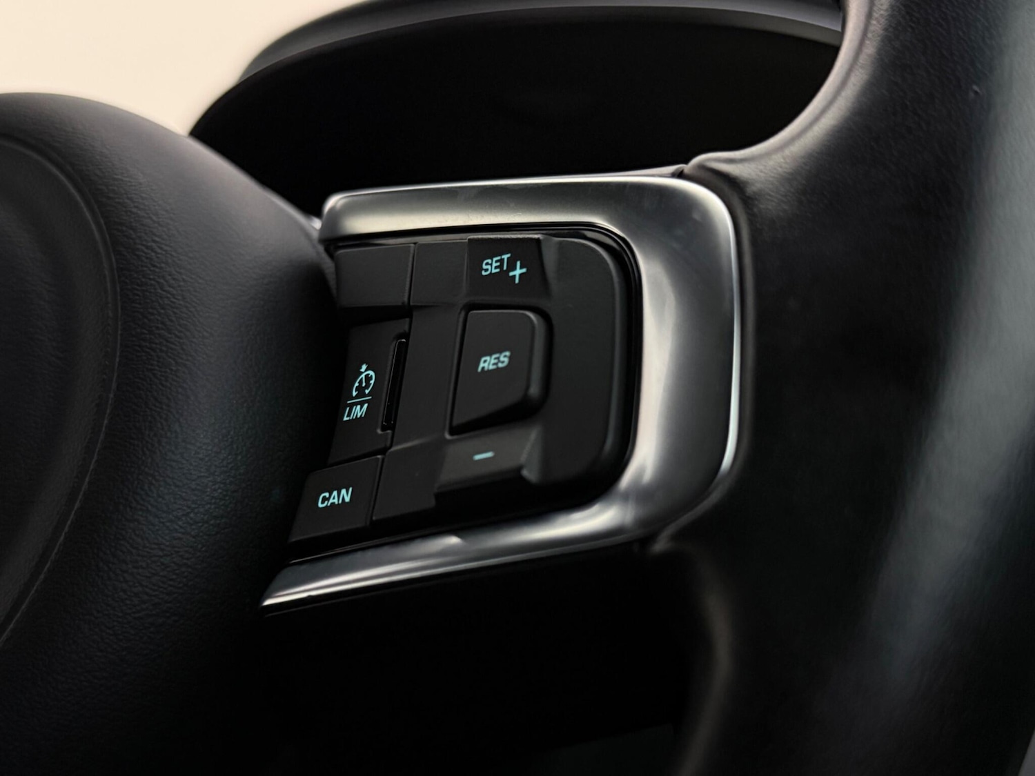 Used Jaguar E-Pace 2018 for sale - 78197340: Photo 22