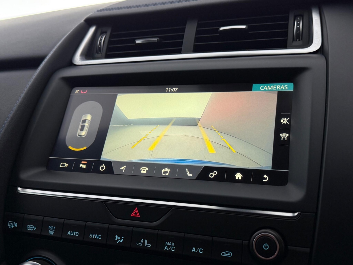 Used Jaguar E-Pace 2018 for sale - 78197340: Photo 28