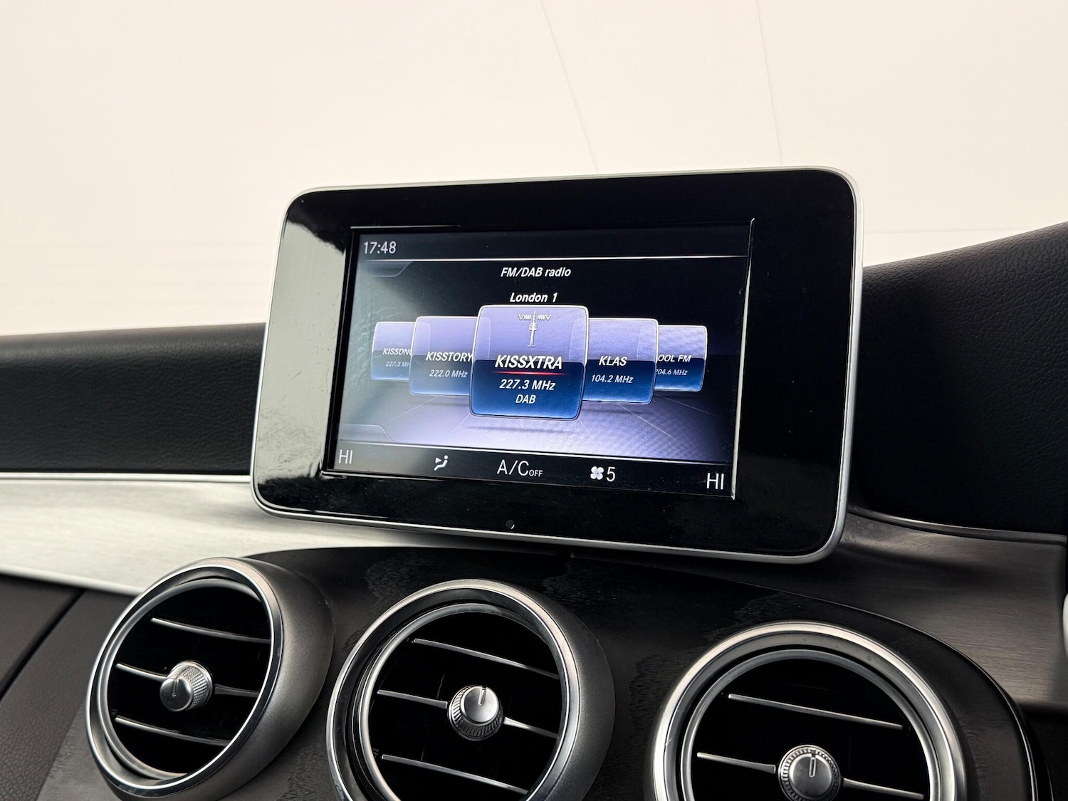 Used Mercedes-Benz C Class 2018 for sale - 76467445: Photo 36