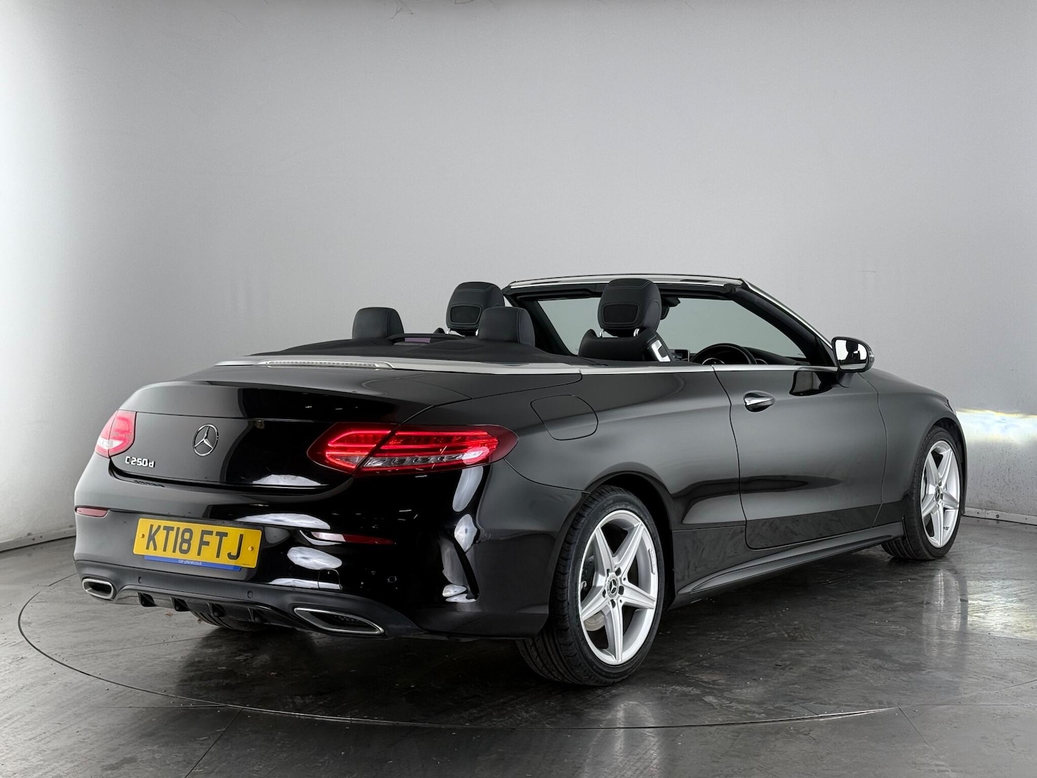 Used Mercedes-Benz C Class 2018 for sale - 76467445: Photo 7