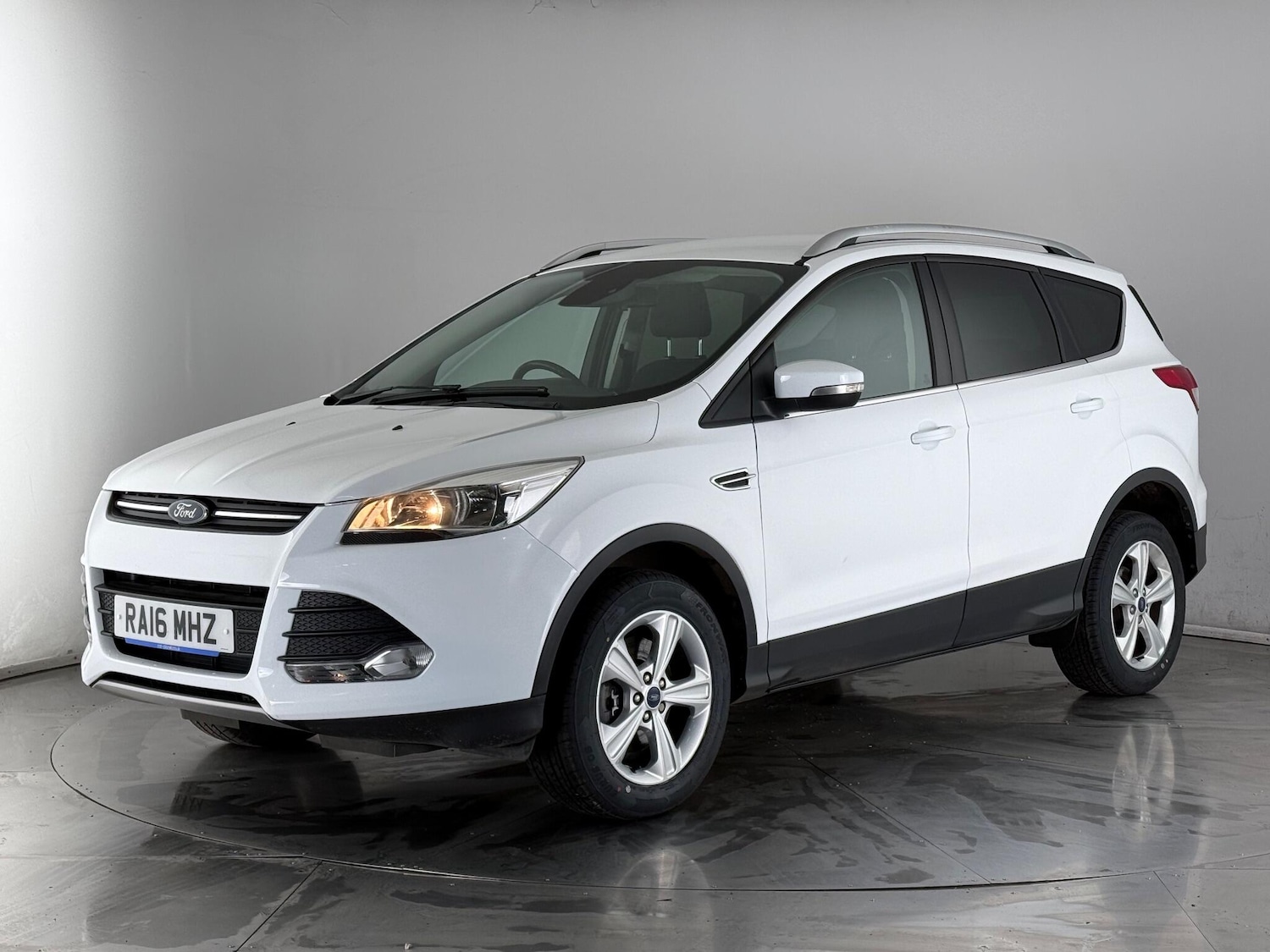 Used Ford Kuga 2016 for sale - 77222245: Photo 3