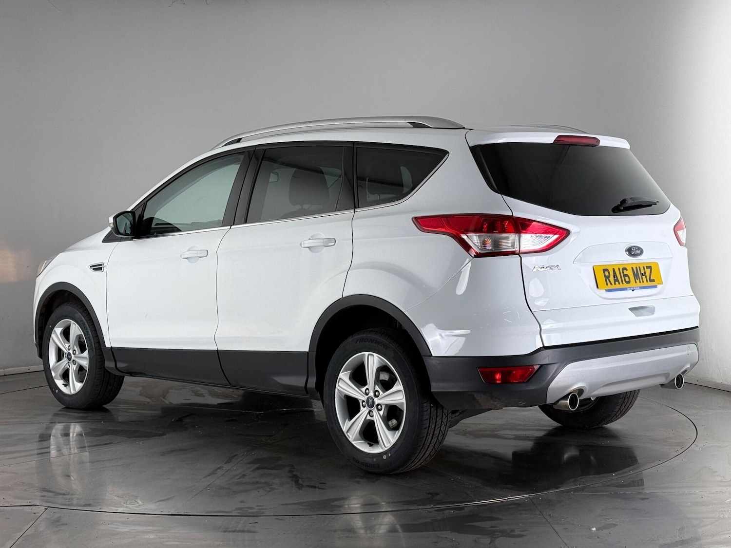 Used Ford Kuga 2016 for sale - 77222245: Photo 4