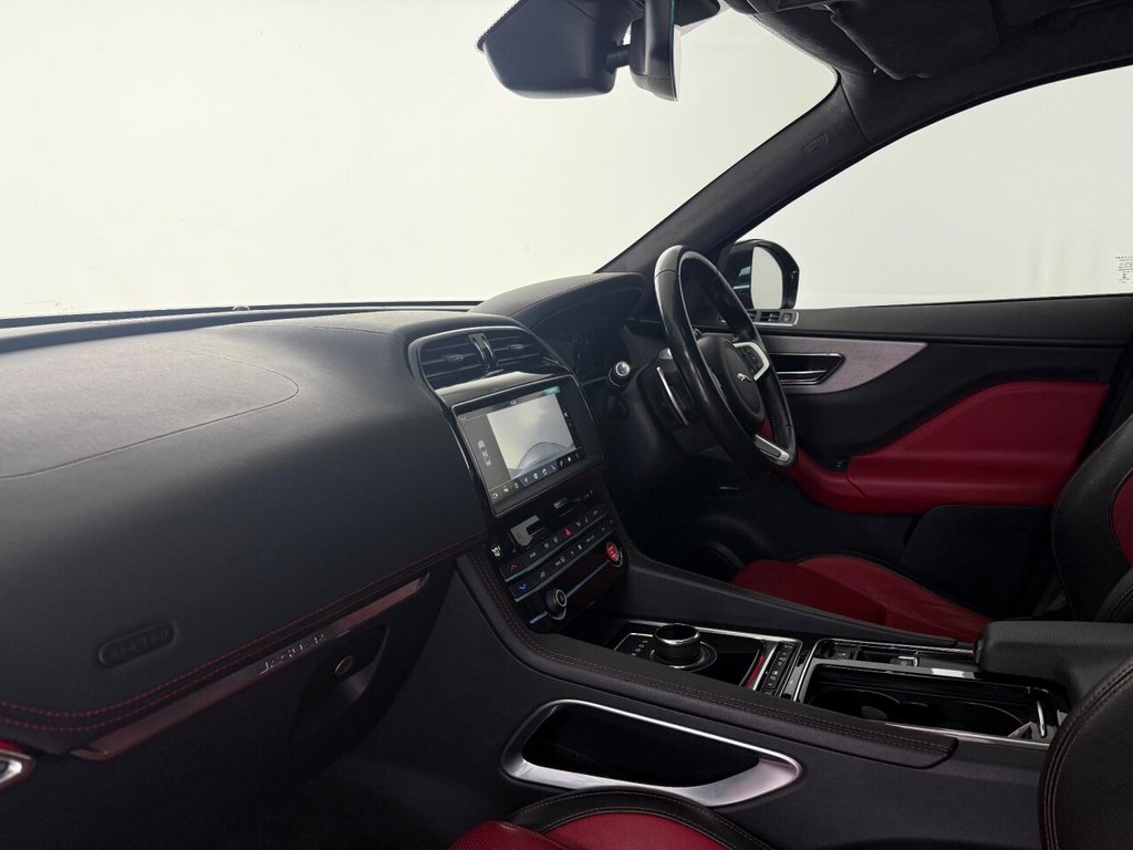 Used Jaguar F-Pace 2019 for sale - 76367408: Photo 19