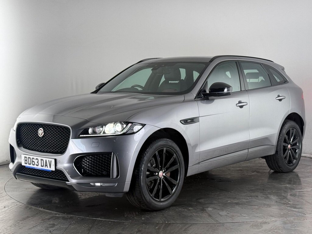 Used Jaguar F-Pace 2019 for sale - 76367408: Photo 3