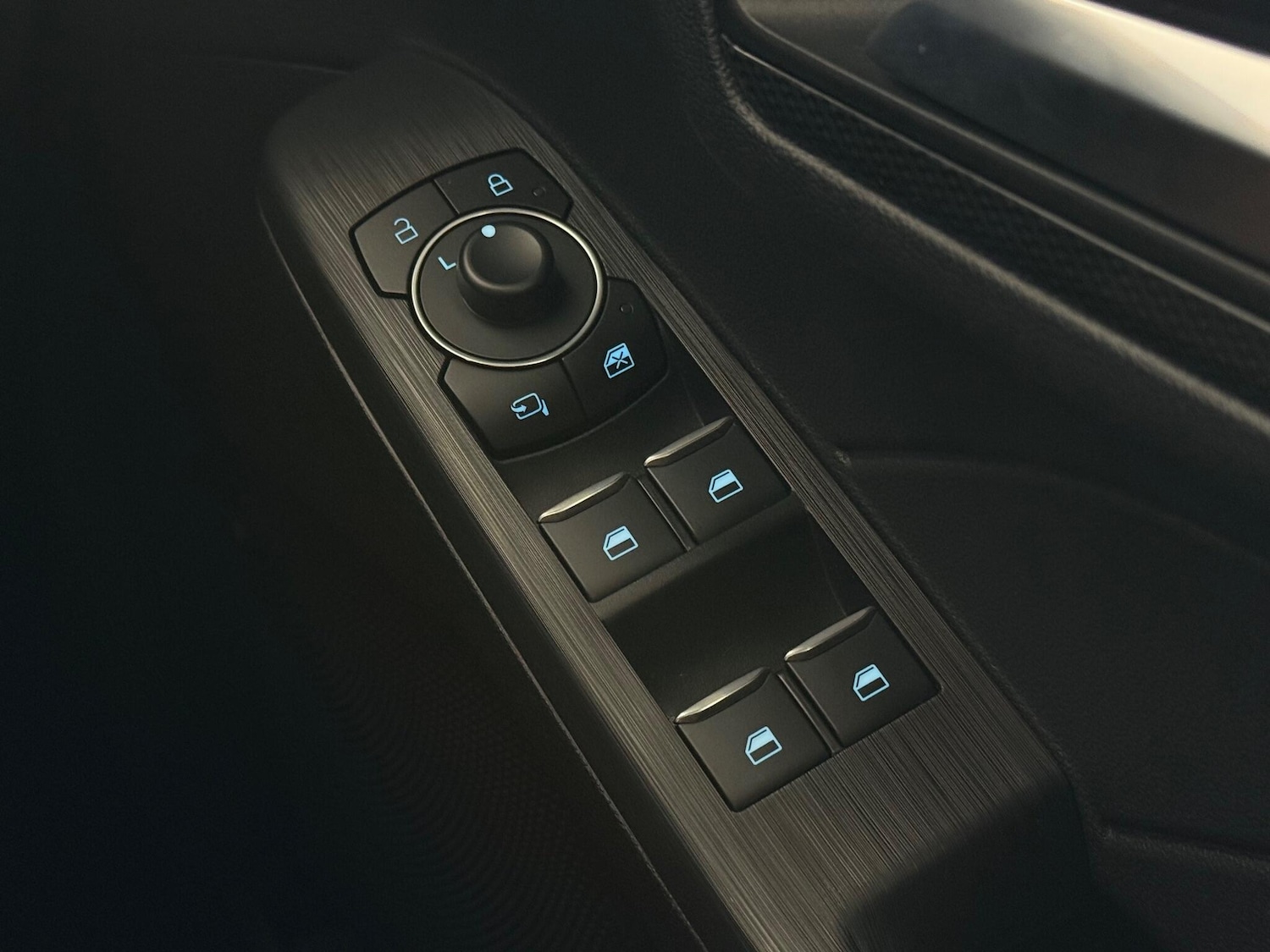 Used Ford Kuga 2023 for sale - 76467388: Photo 29