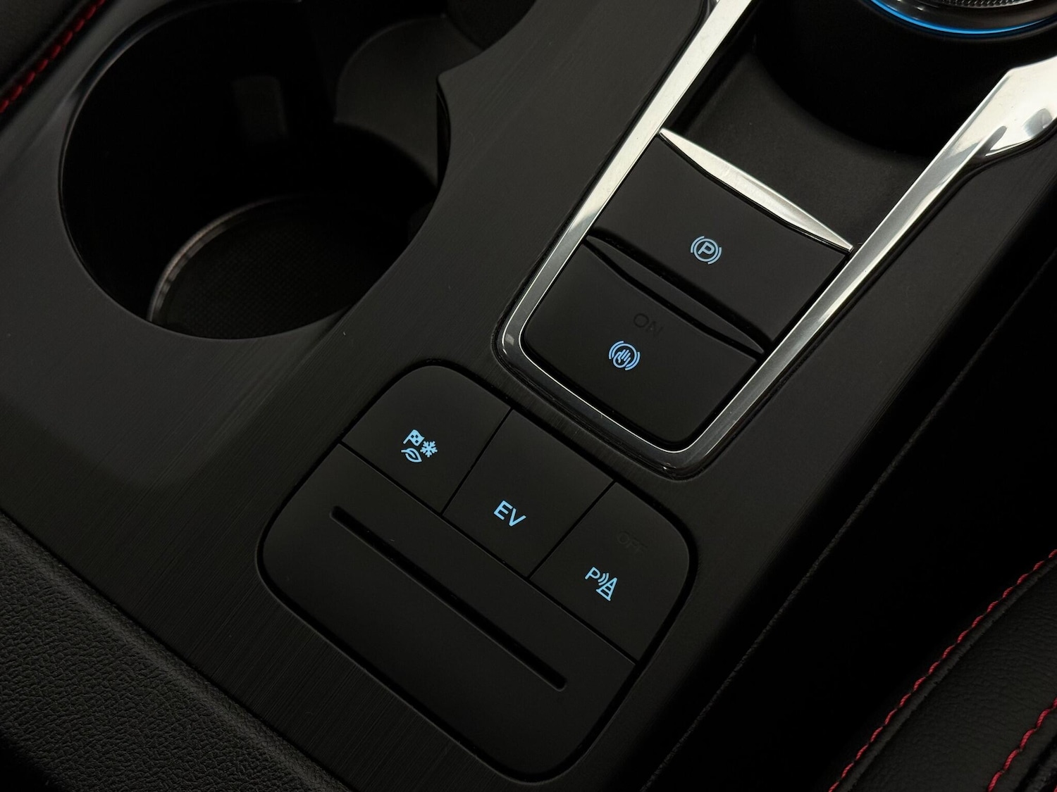 Used Ford Kuga 2023 for sale - 76467388: Photo 46