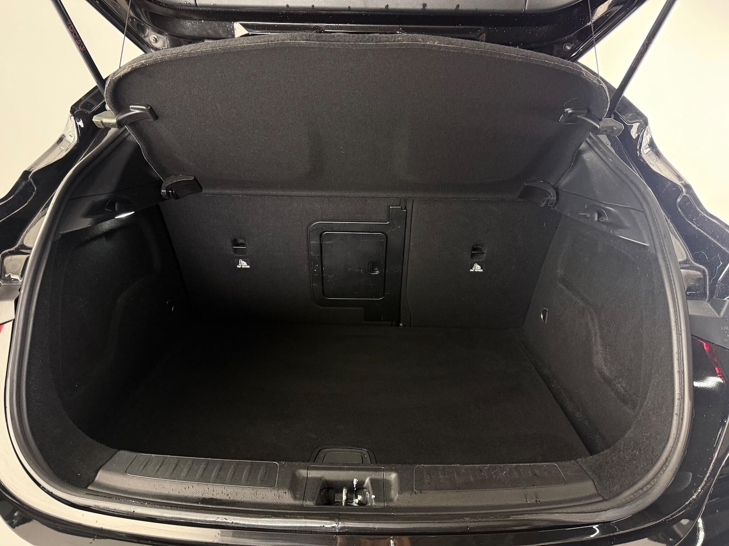 Used Infiniti QX30 2019 for sale - 76561060: Photo 12