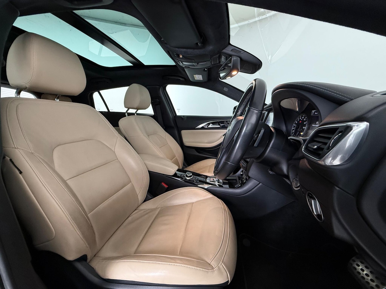 Used Infiniti QX30 2019 for sale - 76561060: Photo 14