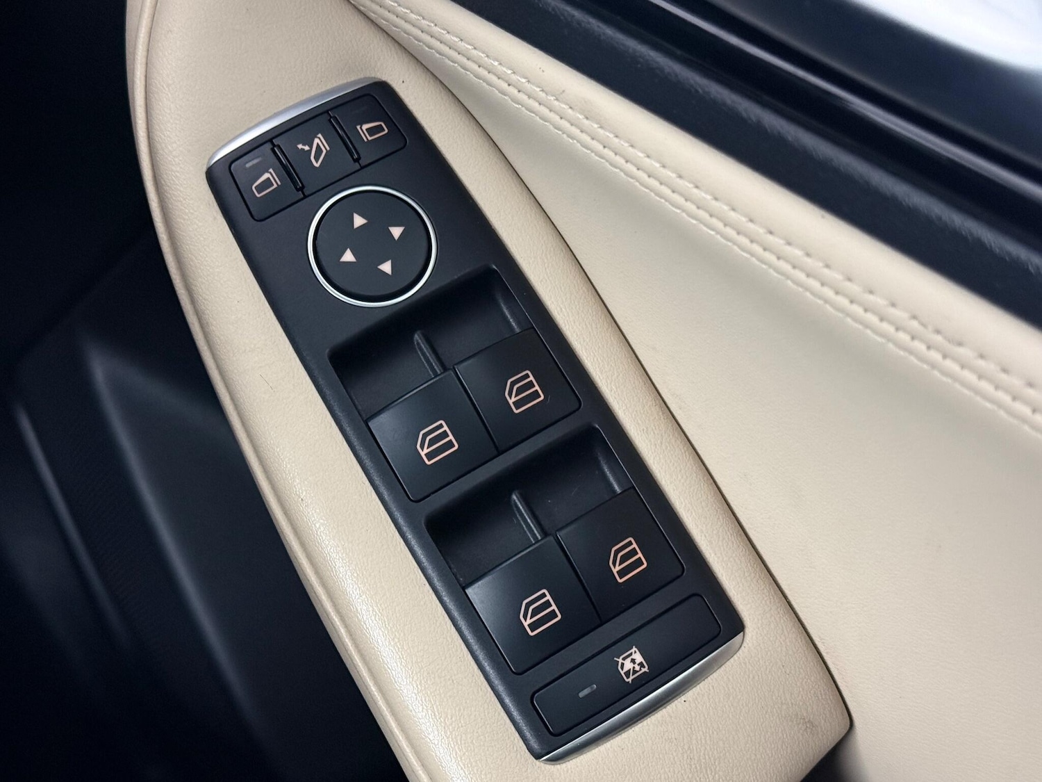 Used Infiniti QX30 2019 for sale - 76561060: Photo 38