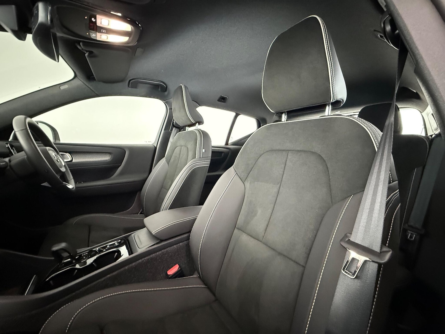 Used Volvo XC40 2024 for sale - 77081398: Photo 15