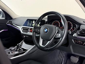 Used BMW 3 Series 2019 for sale - 79430994: Photo