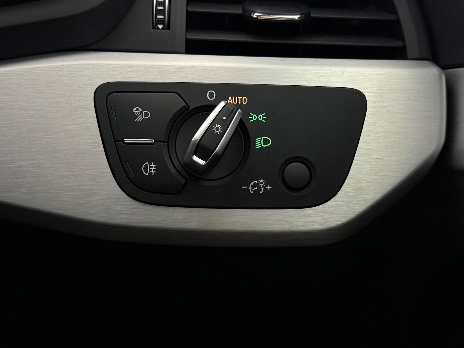 Used Audi A4 2018 for sale - 77183124: Photo 25