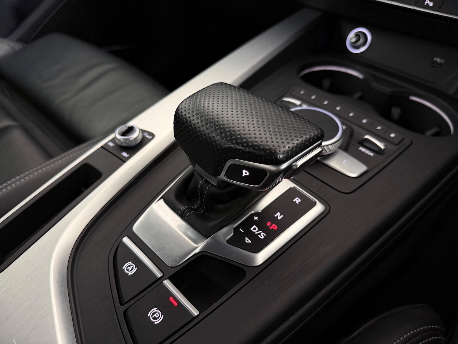 Used Audi A4 2018 for sale - 77183124: Photo 35