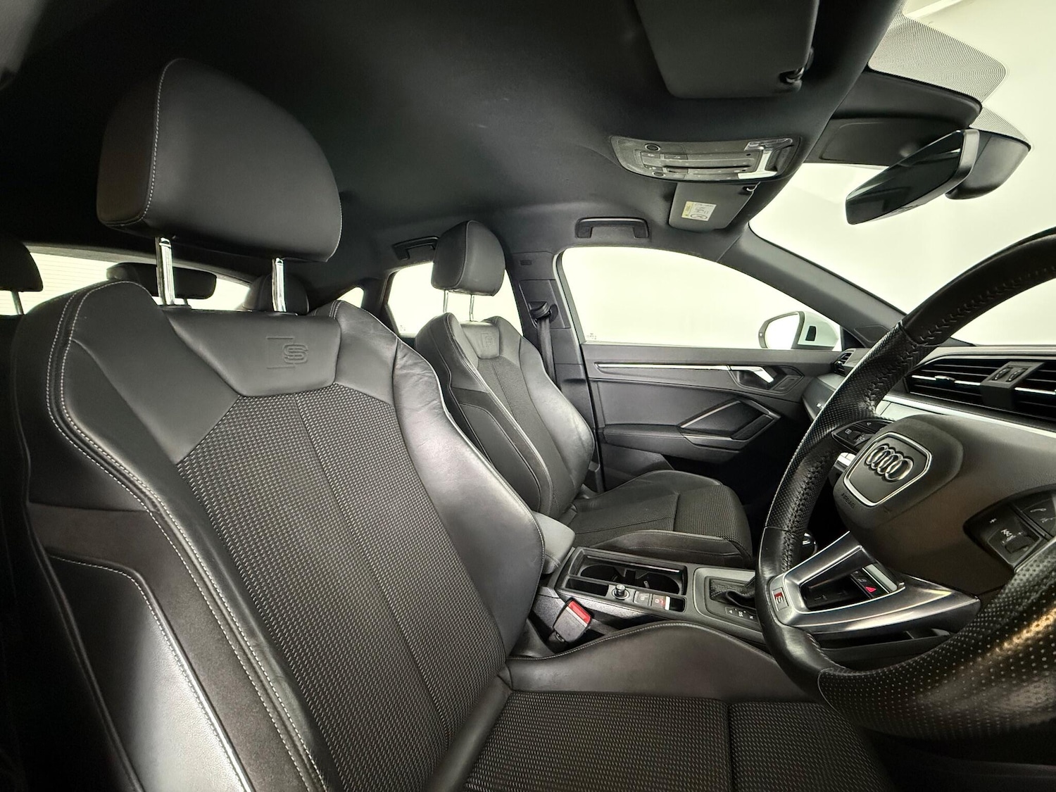 Used Audi Q3 2020 for sale - 77260447: Photo 12