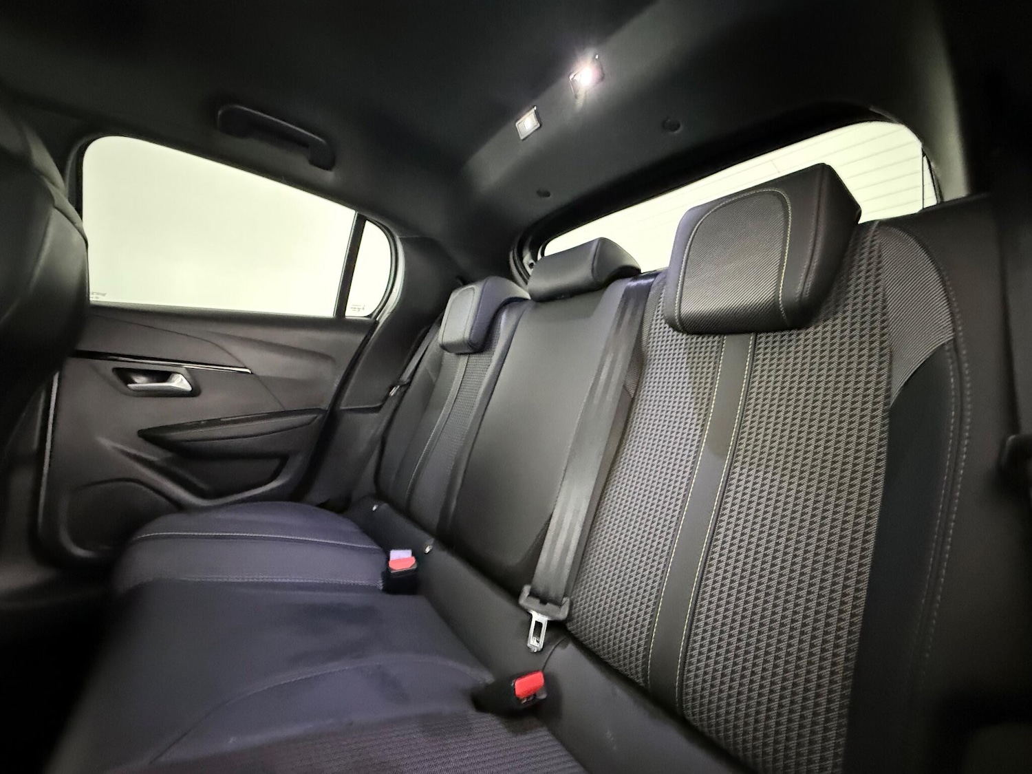 Used Peugeot 208 2021 for sale - 77259960: Photo 11