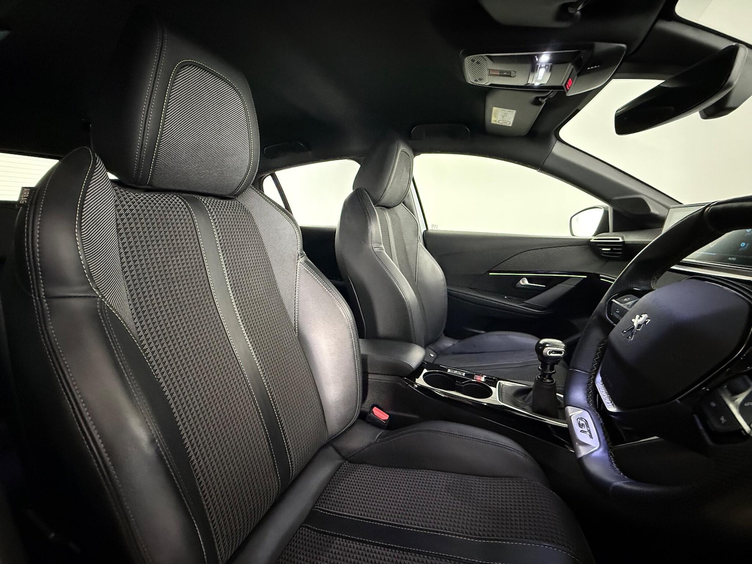 Used Peugeot 208 2021 for sale - 77259960: Photo 9