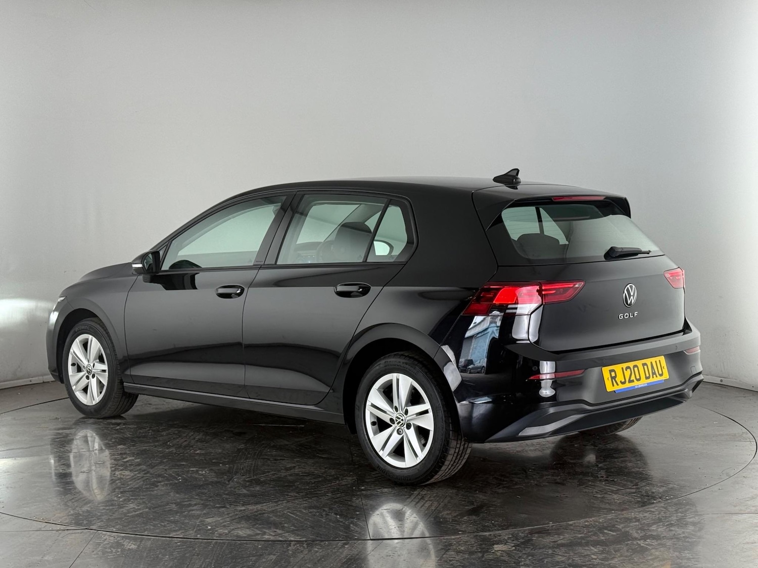 Used Volkswagen Golf 2020 for sale - 76466688: Photo 4