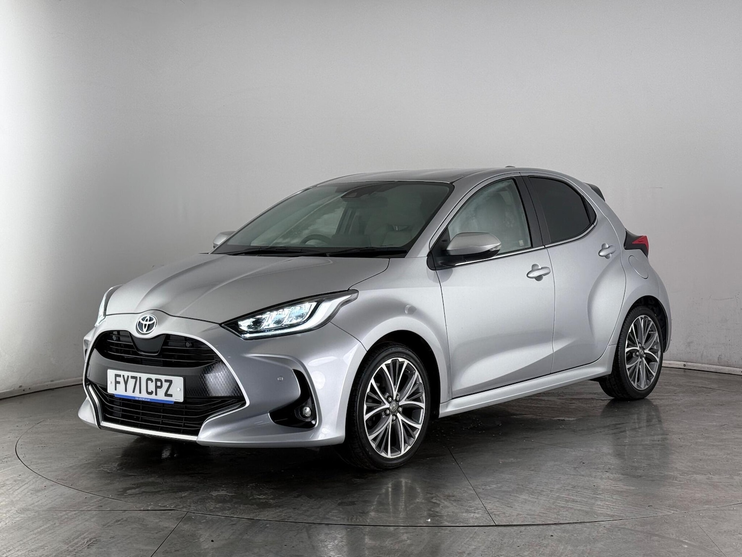 Used Toyota Yaris 2021 for sale - 77260323: Photo 3