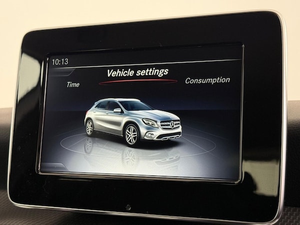 Used Mercedes-Benz GLA 2018 for sale - 76323009: Photo 42