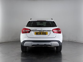 Used Mercedes-Benz GLA 2018 for sale - 76323009: Photo 4