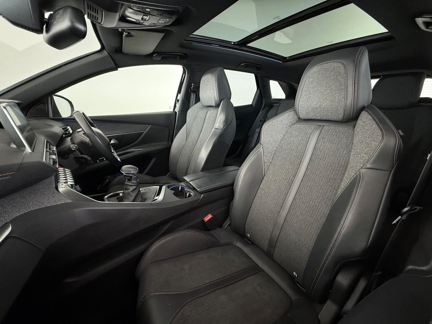 Used Peugeot 3008 2019 for sale - 77242997: Photo 13